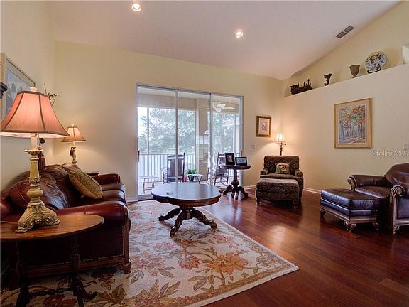 5th image of 10812 Crescent Lake Ct