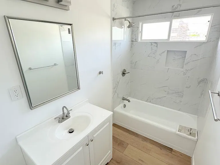 14410-14416 Magnolia Blvd #14410-4 — Photo 4