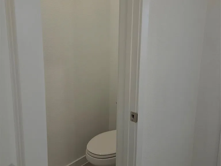 6511 Silver Emperor Ln — Photo 27