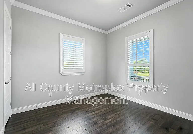 9002 Habersham Dr — Photo 7