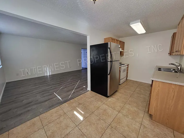 4700 Falls View Ave #4 — Photo 19