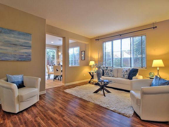 3rd image of 2204 Esperanca Ave