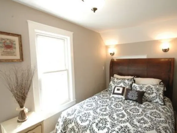 (undisclosed Address), Providence, RI 02905