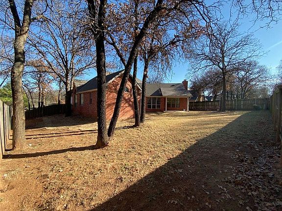 5th image of 605 Joni Deanne Ct