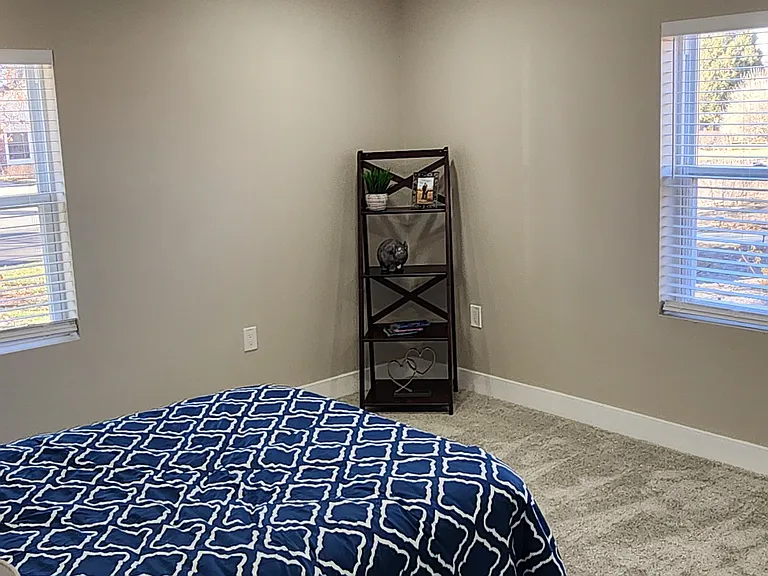 3046 N Saint Paul St — Photo 14
