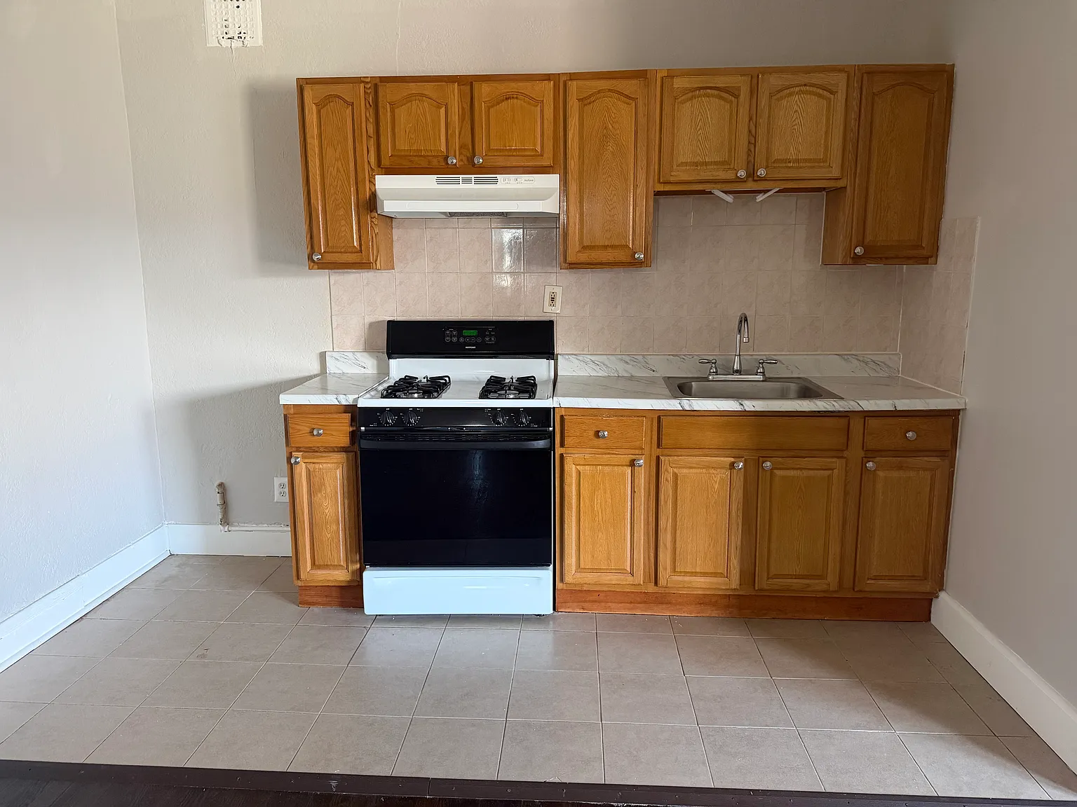 1 bed, 600 sqft, $1,650 — Photo 2