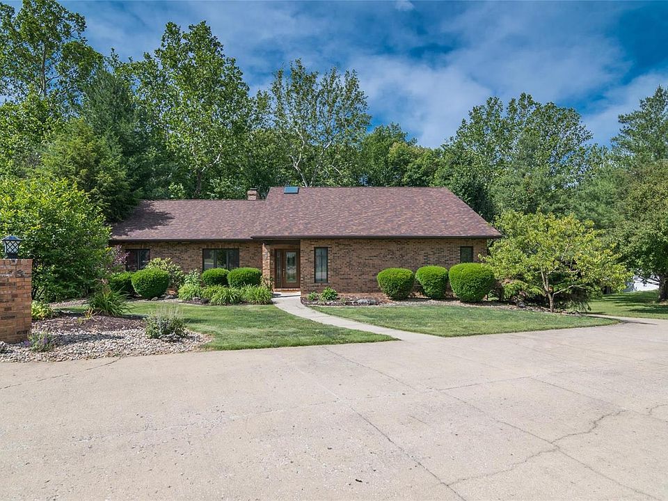 1st image of 26 Waterford Ln