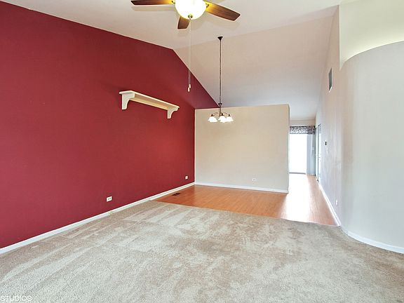 3rd image of 1203 S Huntington Dr