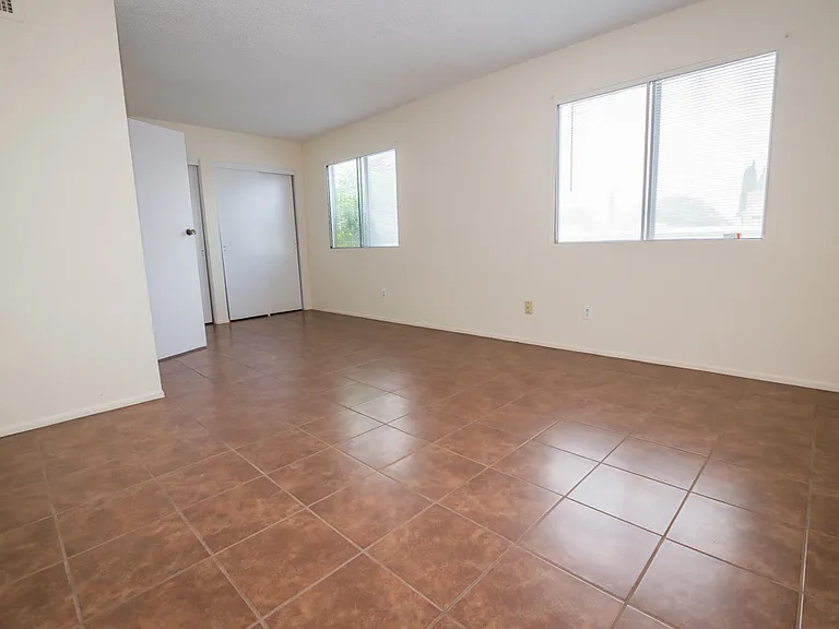 4409 Plaza Vis #B — Photo 18