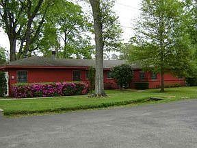 1st image of 490 Belvedere Dr
