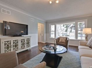 9554 S Winston Ave, Chicago, IL 60643
