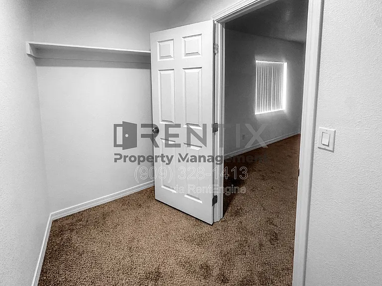 1560 Church St #B — Photo 7