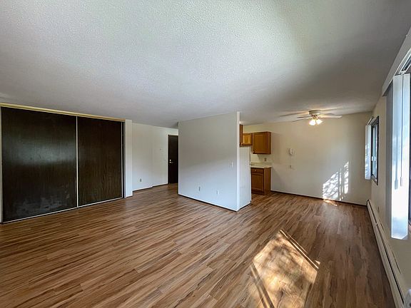 5th image of 1503 8th St SE APT 205