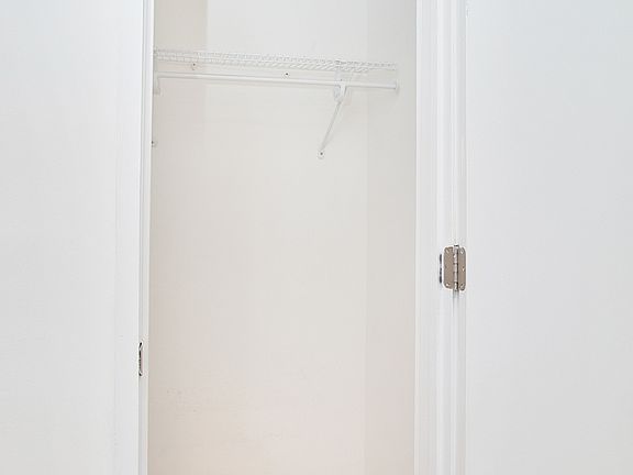 5th image of 410 W 36th St #33RW