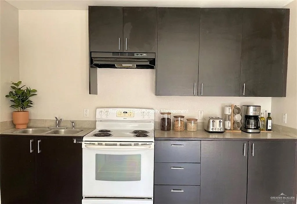 1 bed, 1.0 bath, 1140 sqft, $600 — Photo 4