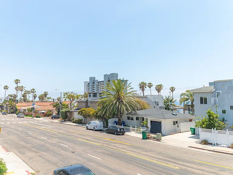 4887 Mission Blvd — Photo 7