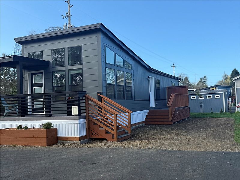 2nd image of 1303 30th Street #16