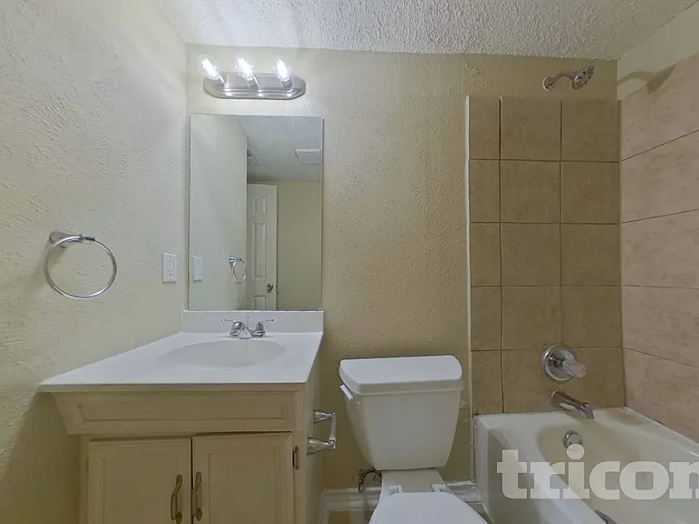 5536 Dunson Dr — Photo 11