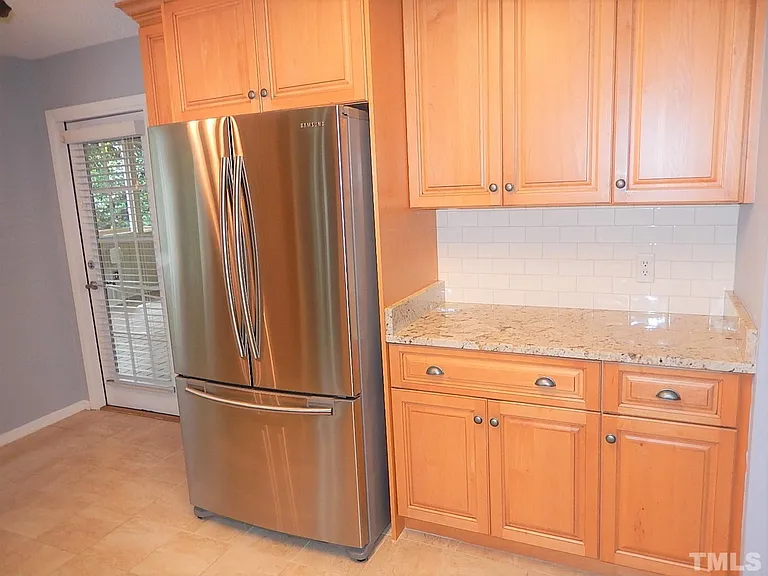 6704 Winding Trl — Photo 9