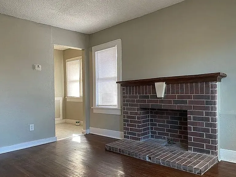1412 NW 11th St #D — Photo 2