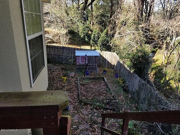2nd image of 206D Pembroke Ln