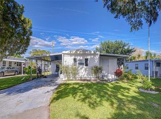 6044 Alpine Dr, Zephyrhills, FL 33542