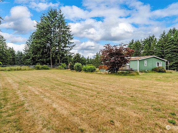 4th image of 22619 32nd Avenue E