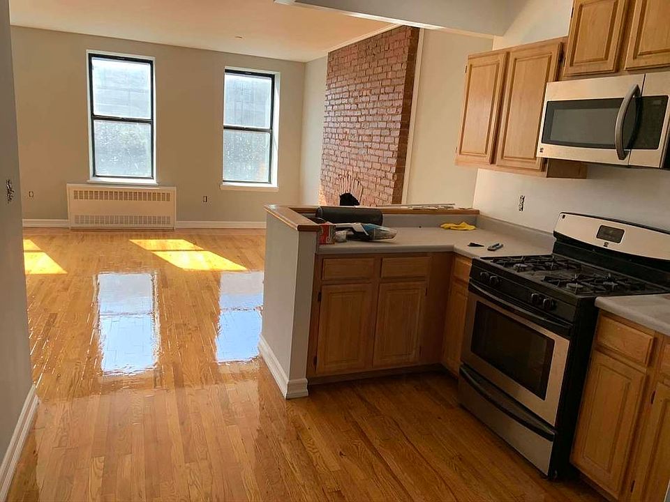 1st image of 71 W 128th St #4W