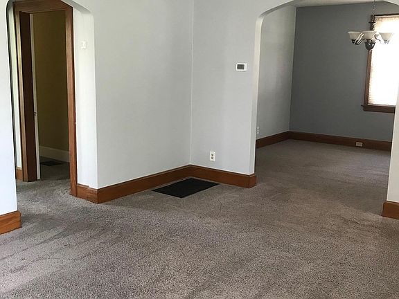 4th image of 715 Clanora Dr