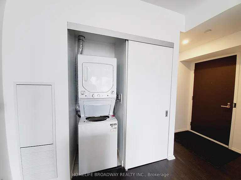 197 Yonge St #1714 — Photo 21
