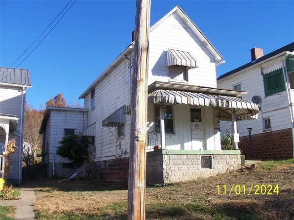 427 Race St, Waynesburg, PA 15370