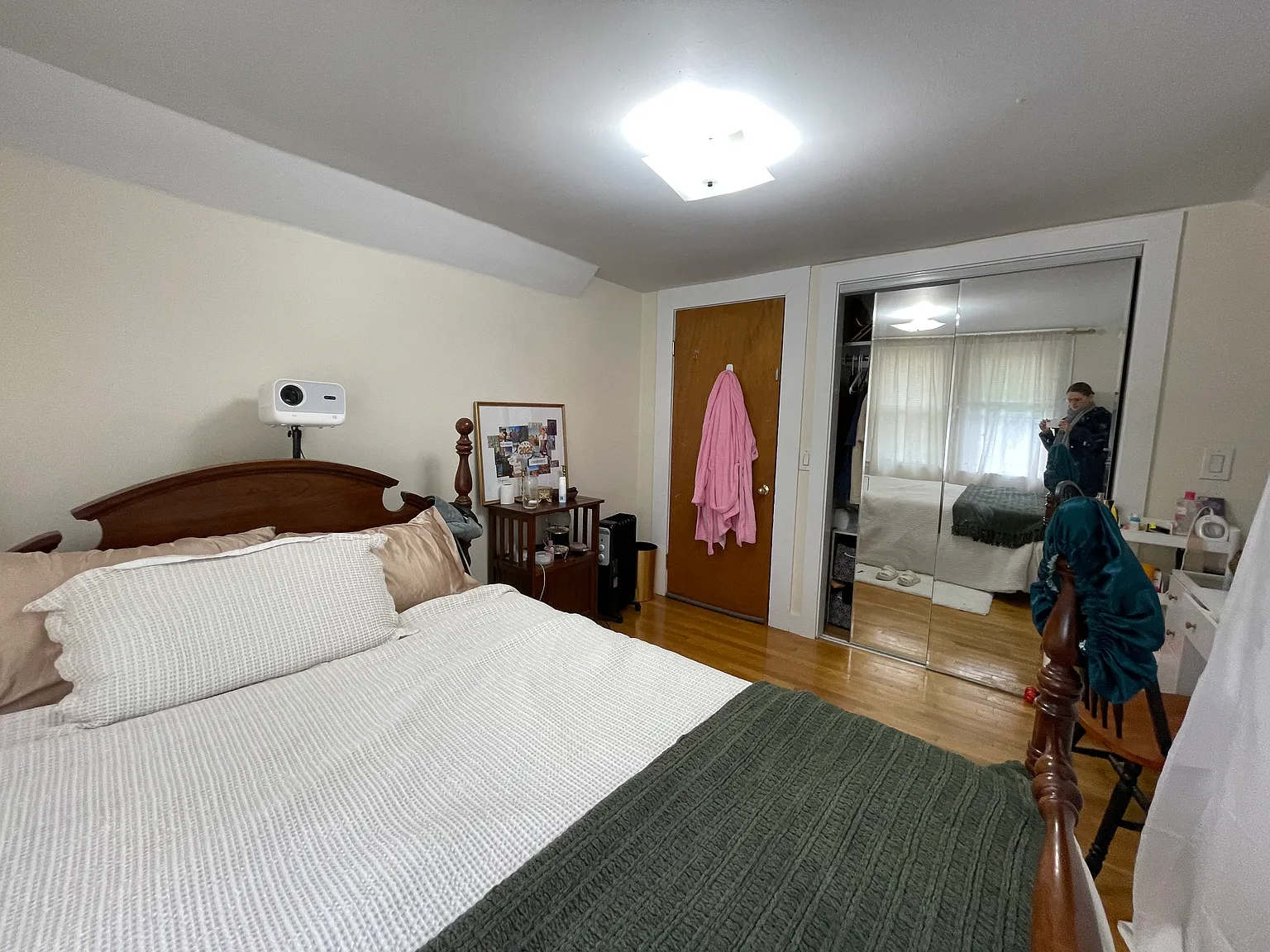 5 bed, 1800 sqft, $4,800 — Photo 2