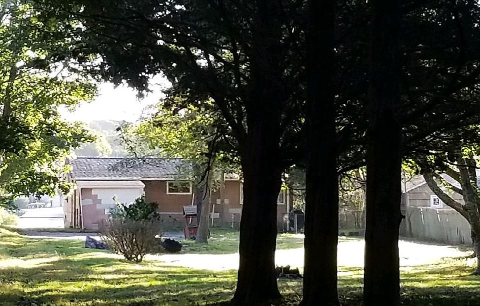 123 Ocean Ave, Center Moriches, NY 11934 Zillow