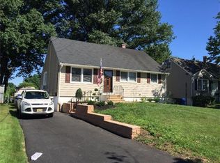 20 Winter St, Iselin, NJ 08830