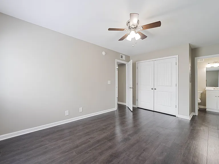 Autumn Ridge Apartment Community — Photo 11
