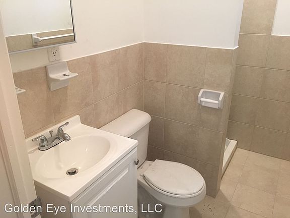 3rd image of 101 Grand Ave APT 1