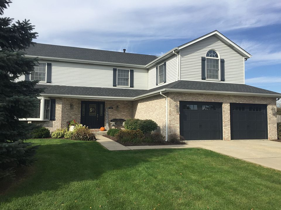 1st image of 301 Westwood Dr
