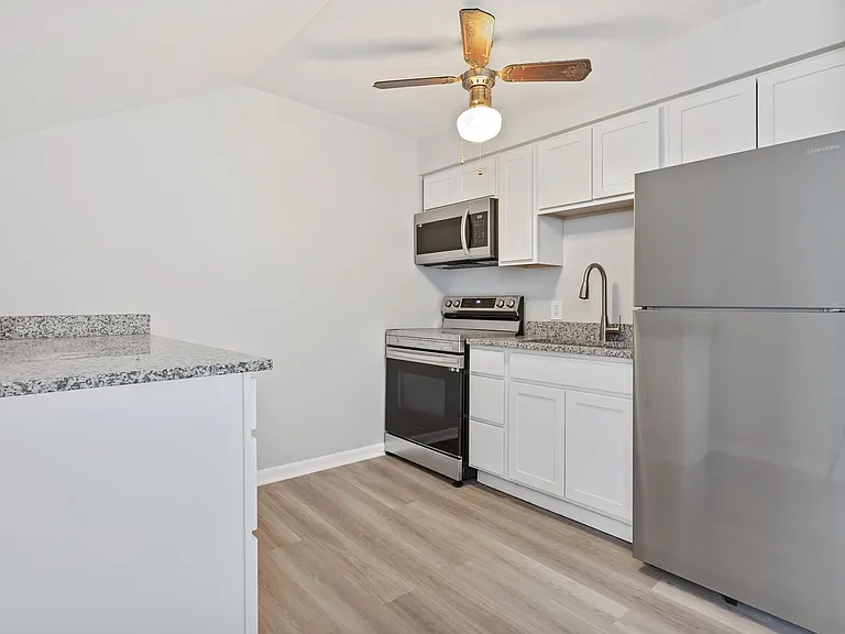 110 Butler St — Photo 17