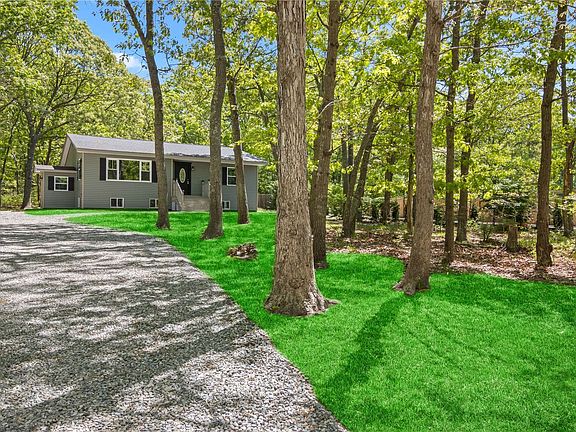 118 River Road, Shirley, NY 11967 | Zillow