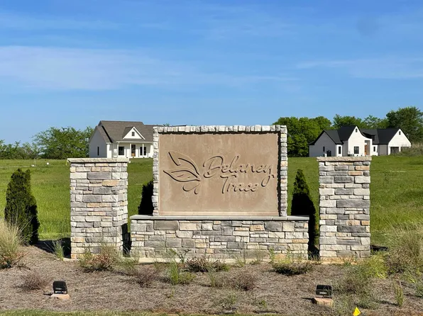 400 Cottontail Trl, Killen, AL 35645