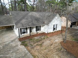 156 Dogwood Cir, Brandon, MS 39047