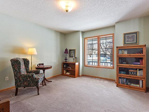 4th image of 1236 Kinder Dr