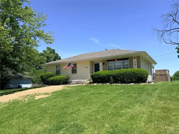 107 N 80th Ter, Kansas City, KS 66111