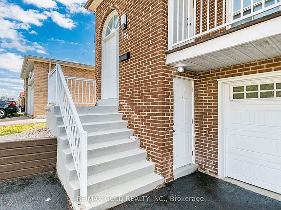 3rd image of 124 Banting Cres