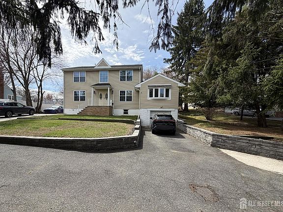 2nd image of 143 Milltown Rd