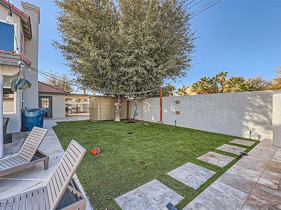 5th image of 1506 Champagne Cir