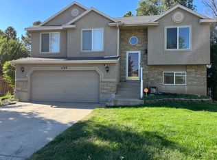 1189 W 1000 N, Clinton, UT 84015