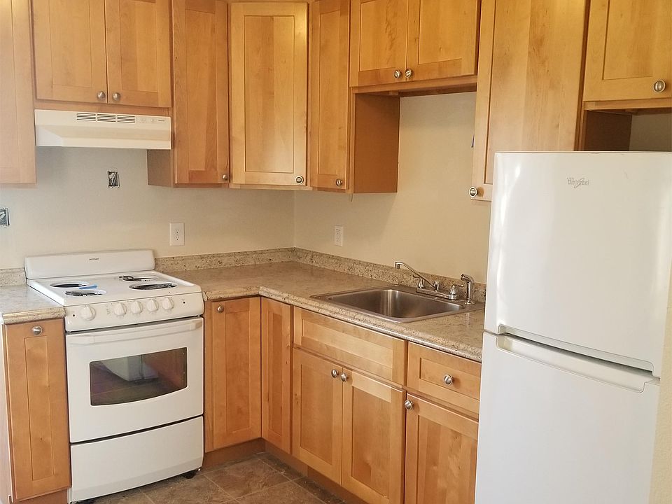 1st image of 114 W Cedar St APT 4