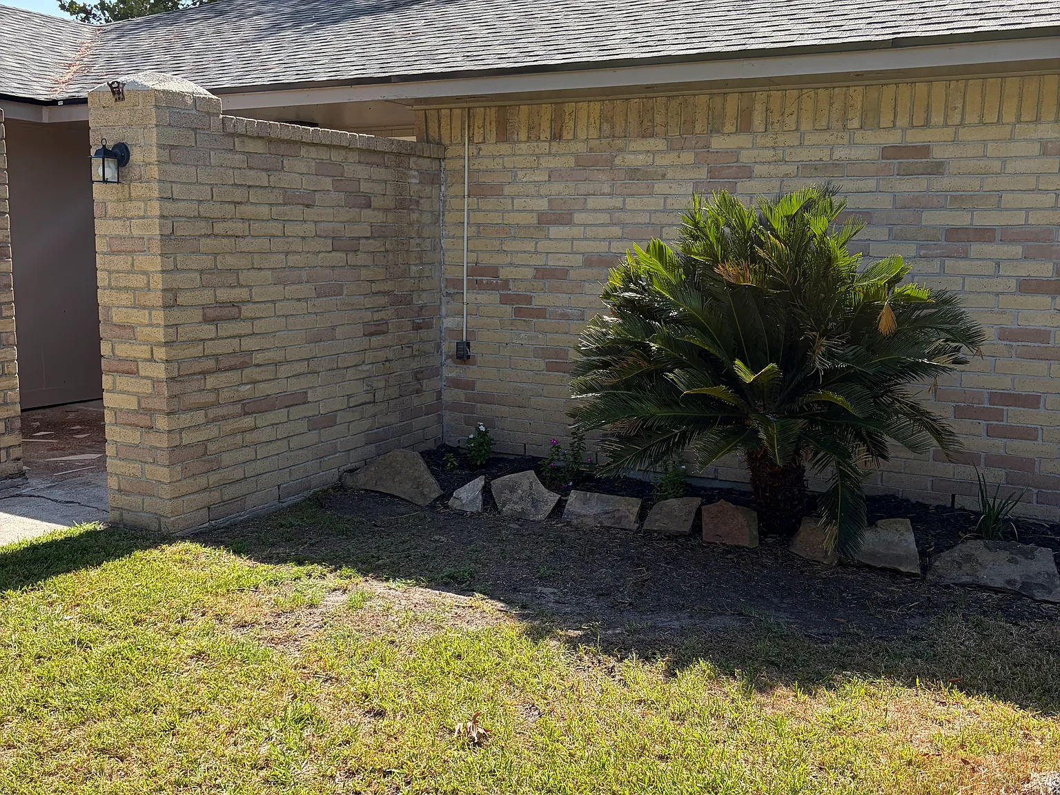 The Mallett Property — Photo 3