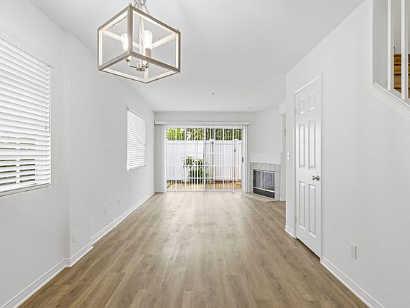 4th image of 4692 Carpinteria Ave APT 26